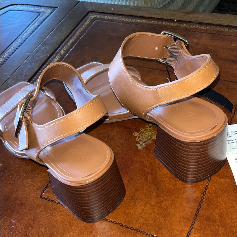 Leather NWTs Mango Cognac 2&1/2 Heel Sandals Size 8 - Picture 3 of 8